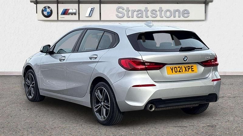 Used BMW 118 Sport Line 134 HP (98 kW) 2021 Silver Hatchback