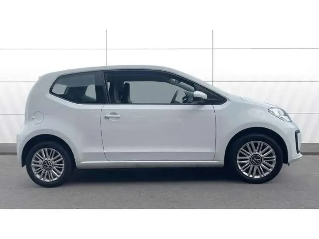 Used VW up! 65 HP (47 kW) 2021 White Hatchback