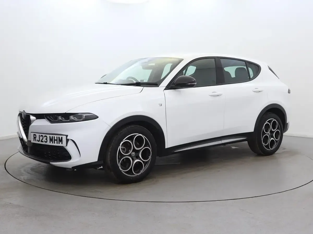 Used Alfa Romeo Tonale Ti 160 HP (117 kW) 2023 White SUV
