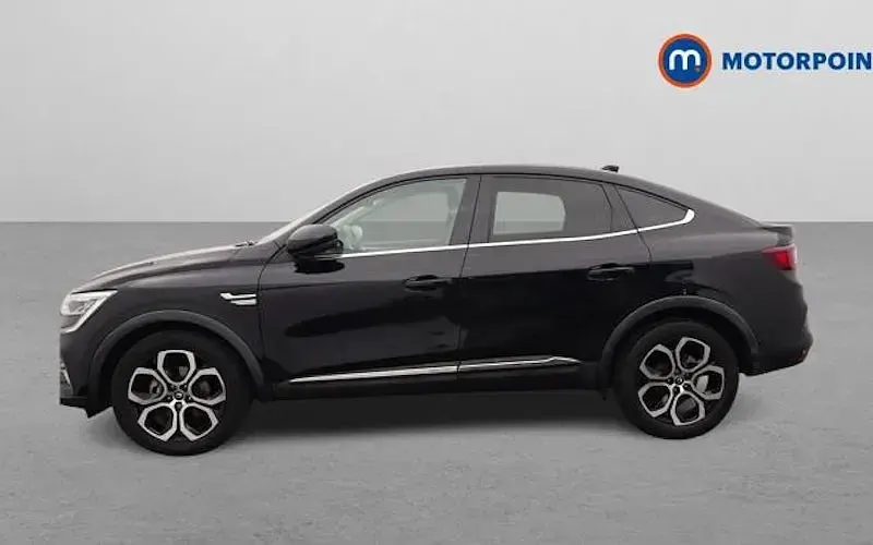 Used Renault Arkana Version S 143 HP (105 kW) 2022 Black SUV