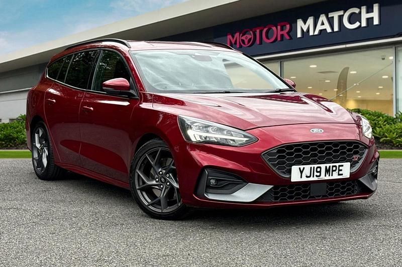 Red Used 2019 Ford Focus ST Estate | £15,382 (Fair price) - Image 1/4