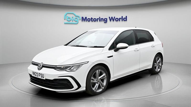 Used VW Golf VIII R-line 148 HP (108 kW) 2023