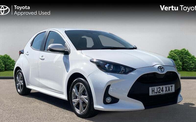 Second-hand Toyota Yaris Hybrid 116 CP (85 kW) 2020 Hatchback