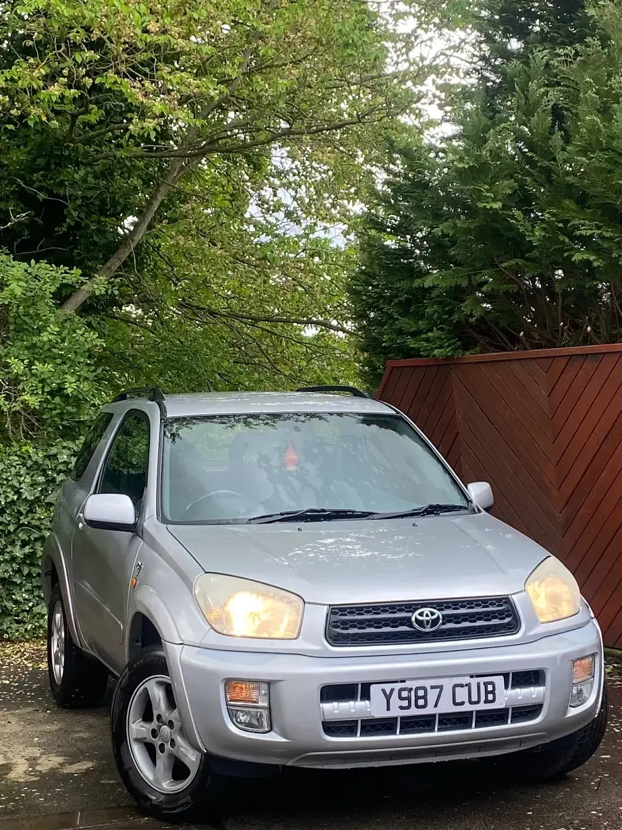 Used Toyota RAV4 2001 Silver SUV
