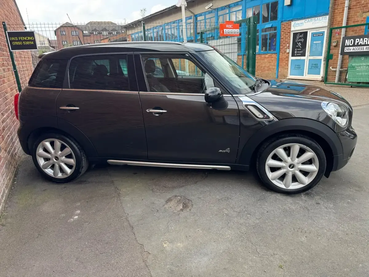 Usado Mini Cooper SD Countryman 143 CV (105 kW) 2016 Gris SUV