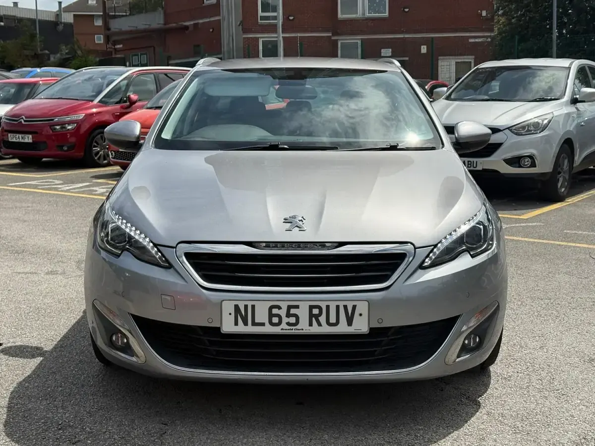 Used Peugeot 308 SW Allure 120 HP (88 kW) 2015 Grey Estate