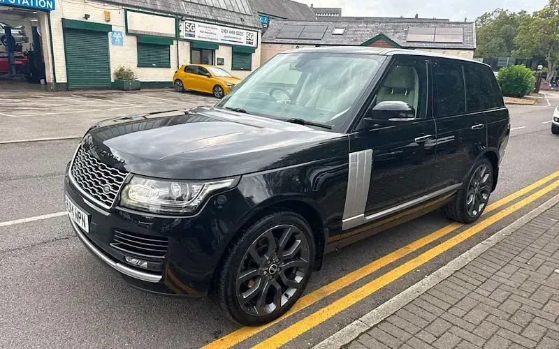 Used Land Rover Range Rover Vogue 258 HP (189 kW) 2014 SUV