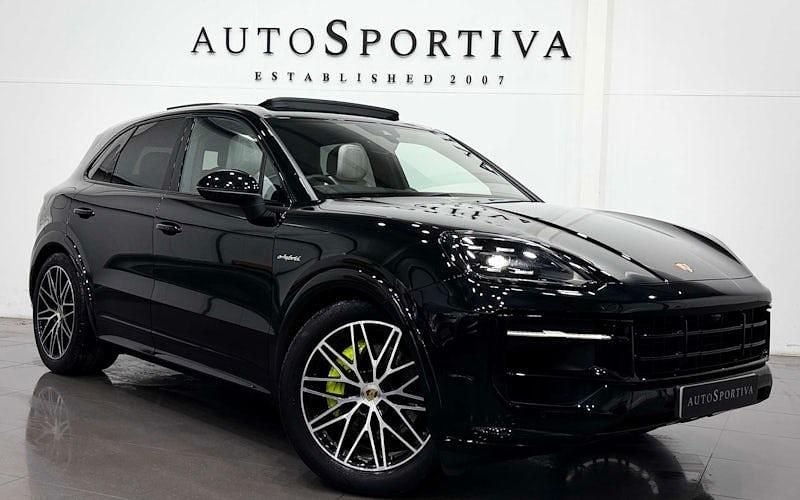 Usado Porsche Cayenne 470 HP (345 kW) 2025 SUV