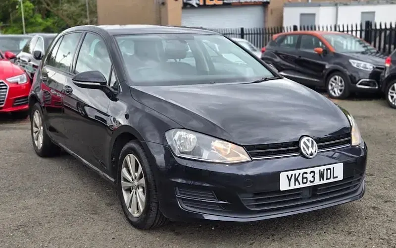 Used VW Golf VII SE 105 HP (77 kW) 2013 Hatchback