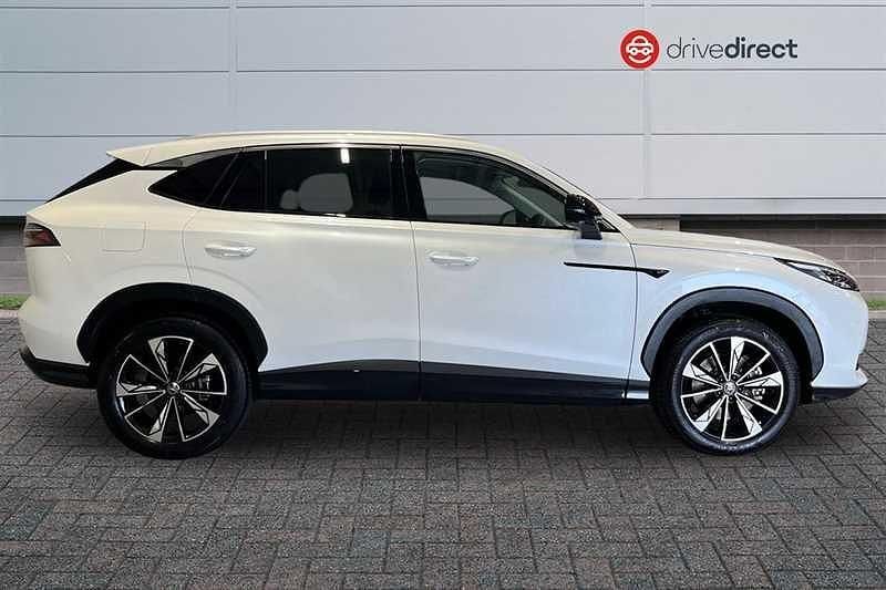 Used MG HS Trophy 224 HP (164 kW) 2025 White SUV