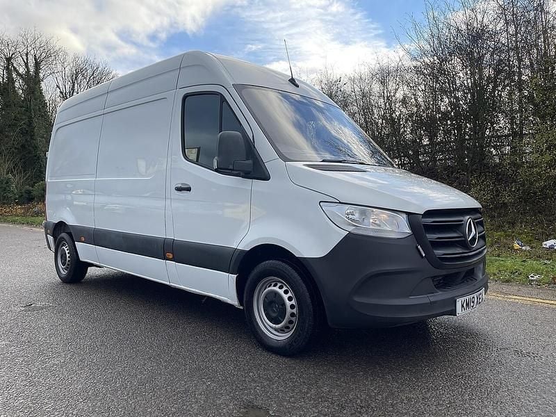 Used Mercedes Sprinter 141 HP (103 kW) 2019 White Van