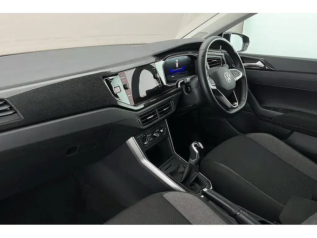 Used VW Polo 95 HP (69 kW) 2024 Hatchback