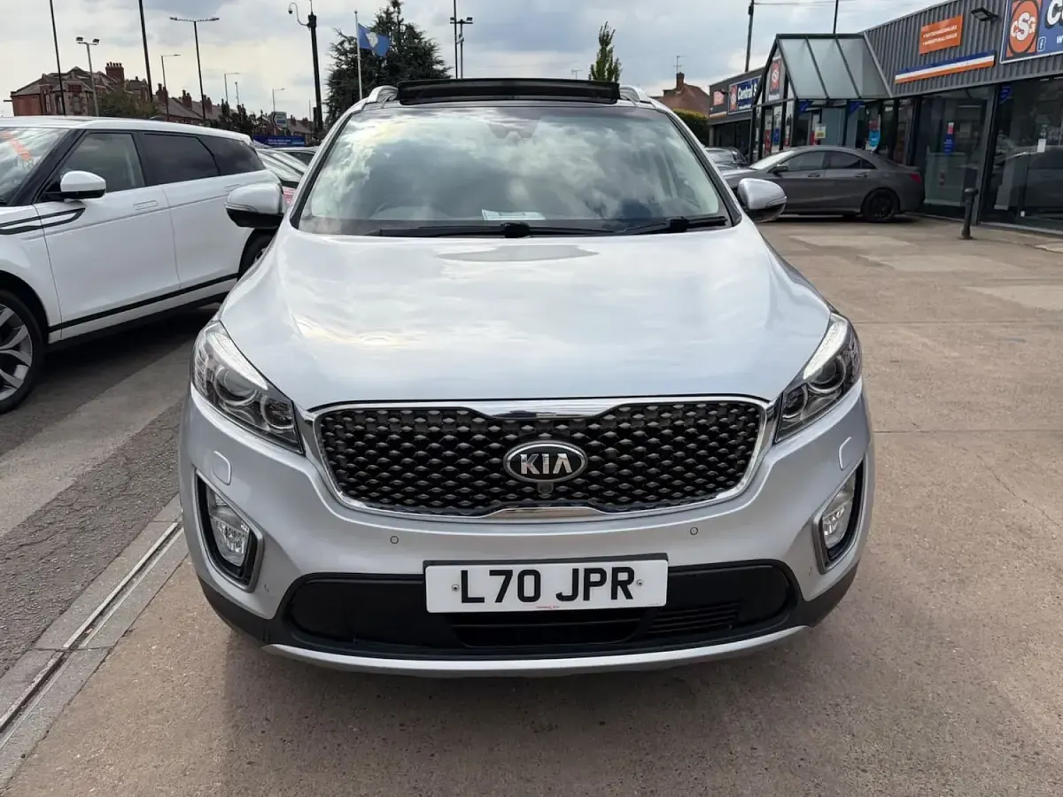 Used Kia Sorento 200 HP (147 kW) 2017 Silver SUV