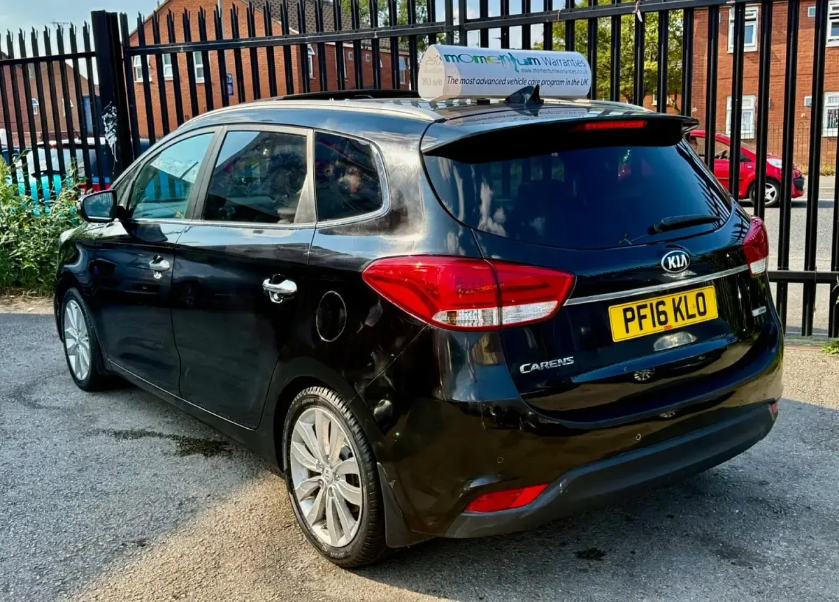 Used Kia Carens 2016 Black MPV