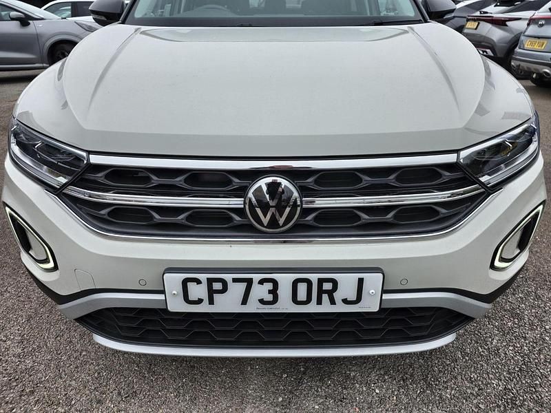 Usado VW T-Roc Style 148 CV (108 kW) 2024 Gris SUV