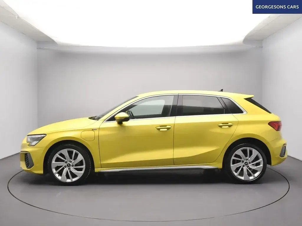 Used Audi A3 Sportback S-Line 204 HP (150 kW) 2021 Yellow Hatchback