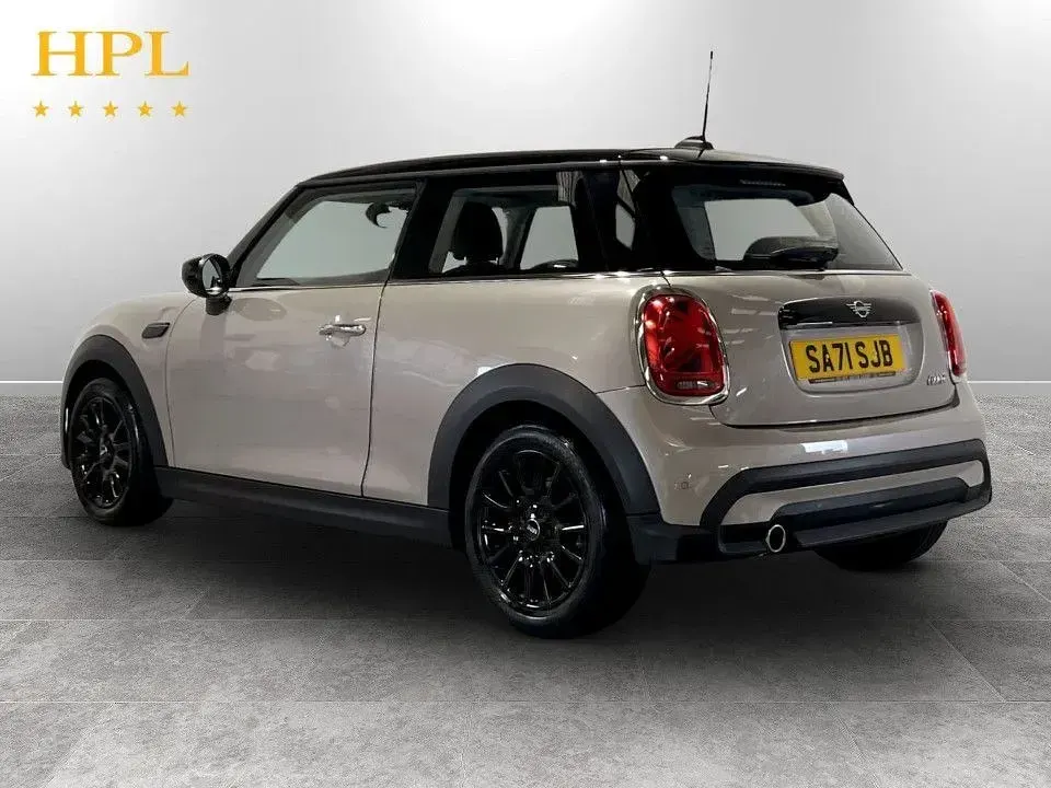 Used Mini Cooper Classic 136 HP (100 kW) 2022 Grey Hatchback