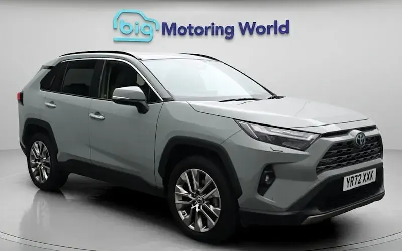 Used Toyota RAV4 Hybrid 218 HP (160 kW) 2025 SUV
