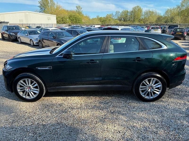 Used Jaguar F-Pace Prestige 180 HP (132 kW) 2016 Green SUV