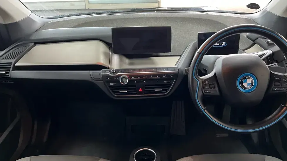 Używany BMW i3 Comfort Edition 135 kW (184 KM) 2021 Biały Hatchback