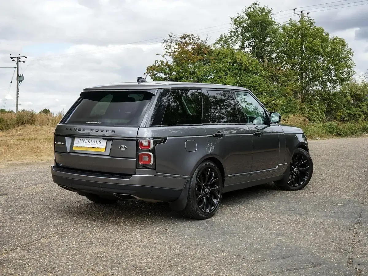 Used Land Rover Range Rover Vogue SE 306 HP (225 kW) 2019 Grey SUV