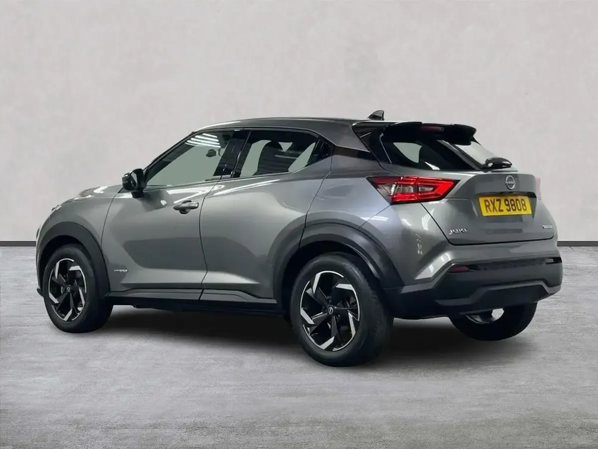 Used Nissan Juke N-Connecta 143 HP (105 kW) 2023 Grey SUV