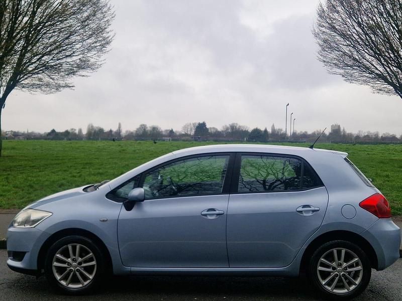 Used Toyota Auris 2009 Blue Hatchback