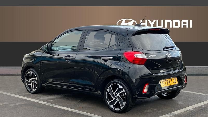 Used Hyundai i10 Premium 63 HP (46 kW) 2024 Black Hatchback