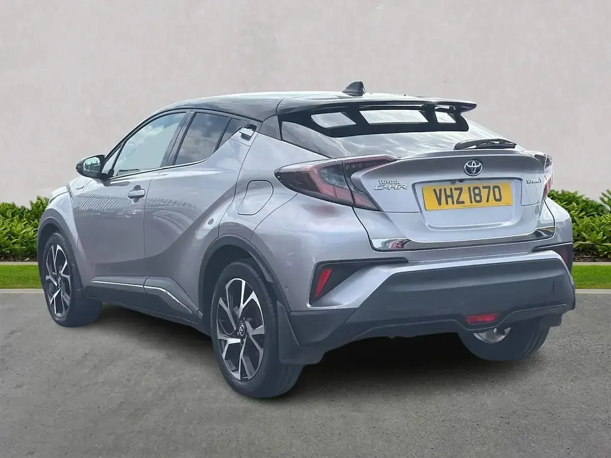 Used Toyota C-HR 122 HP (89 kW) 2017 Silver SUV