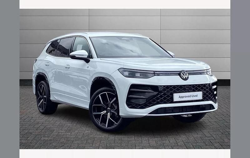 White Used 2025 VW Tayron R-line SUV | £40,796 (Fair price) - Image 1/4