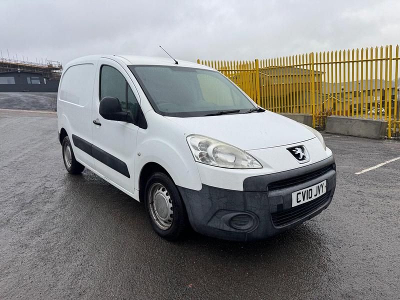 Used Peugeot Partner S 2010 White MPV