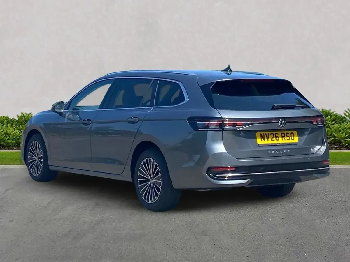 New VW Passat Elegance 150 HP (110 kW) 2026 Grey Estate