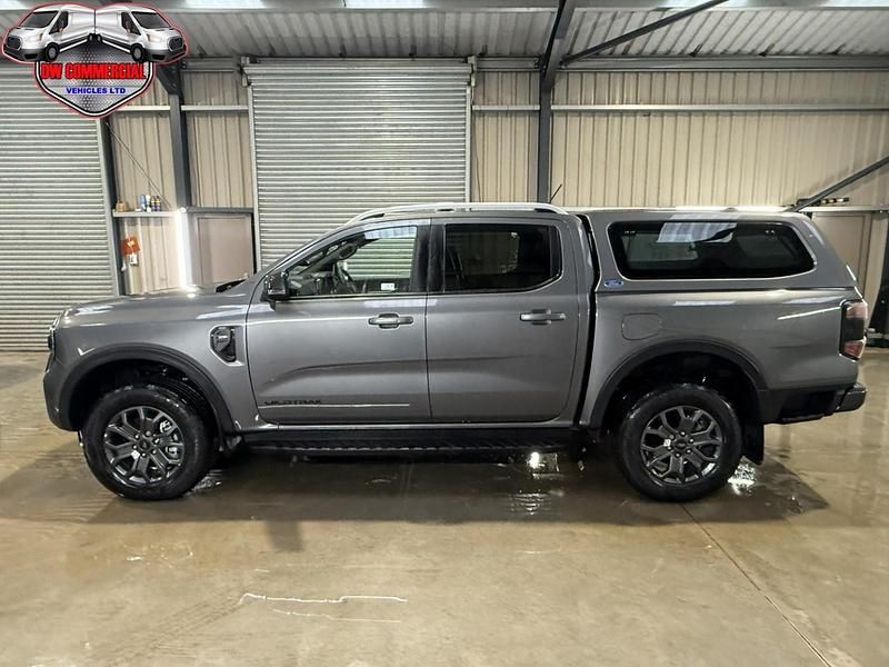 New Ford Ranger Wildtrack 205 HP (150 kW) 2025 Grey Pickup