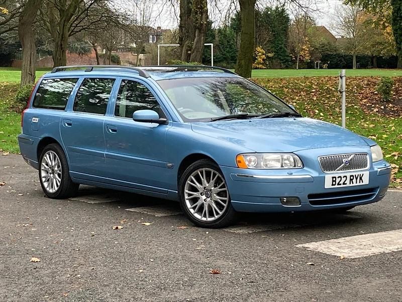 Used Volvo V70 SE 2006 Blue Estate