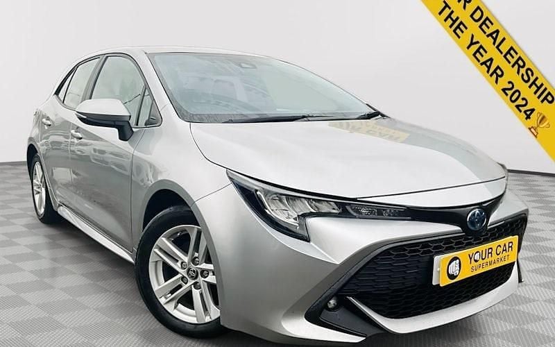 Silver Used 2022 Toyota Corolla Hatchback | £15,599 (Good price) - Image 1/4