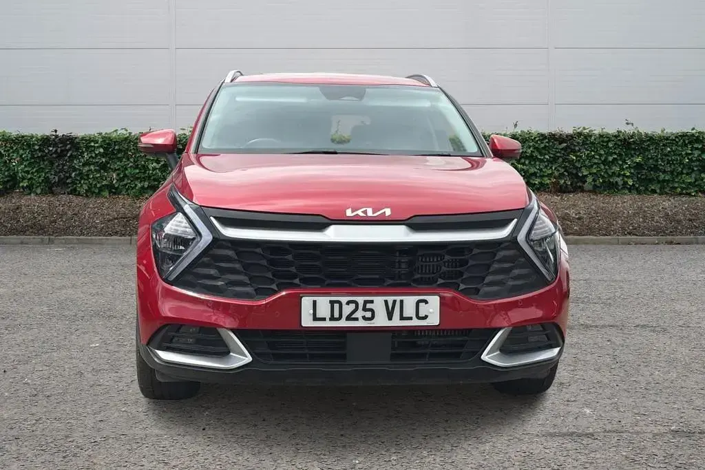 Used Kia Sportage 136 HP (100 kW) 2025 Red SUV