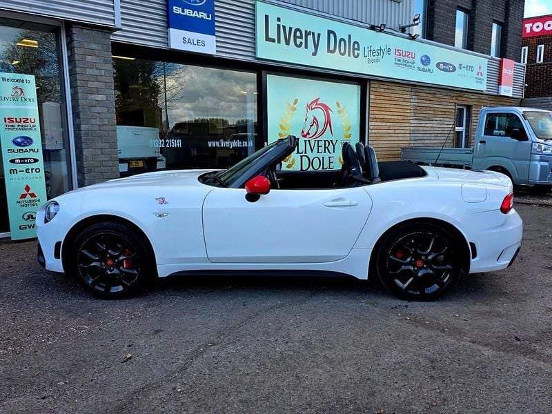 Used Abarth 124 Spider 170 HP (125 kW) 2018 White Cabriolet