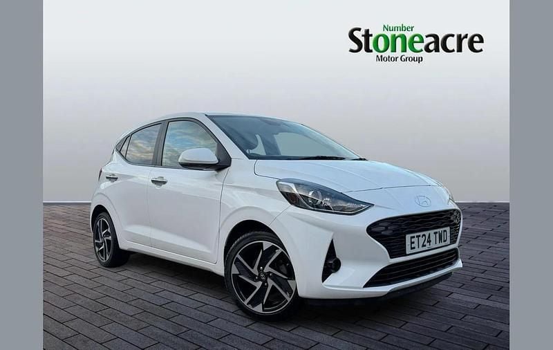 White Used 2024 Hyundai i10 Premium Hatchback | £14,495 (Good price) - Image 1/4