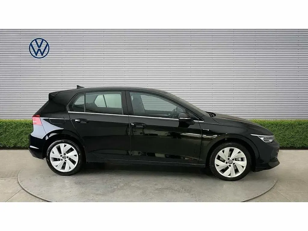 Used VW Golf VIII Style 204 HP (150 kW) 2025 Black Hatchback