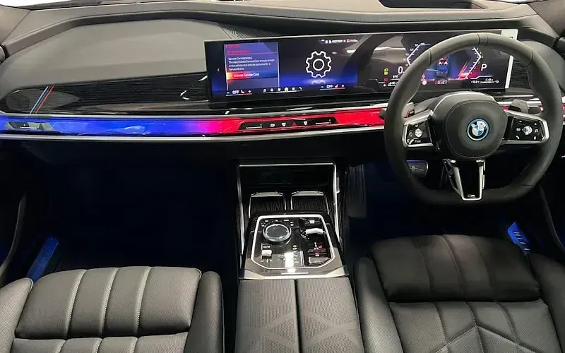 New BMW 750e M Sport 489 HP (359 kW) 2026 Sedan