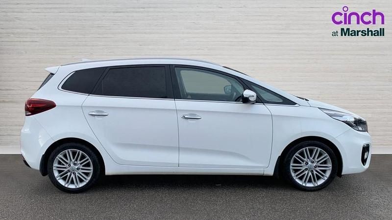 Used Kia Carens 139 HP (102 kW) 2018 White MPV