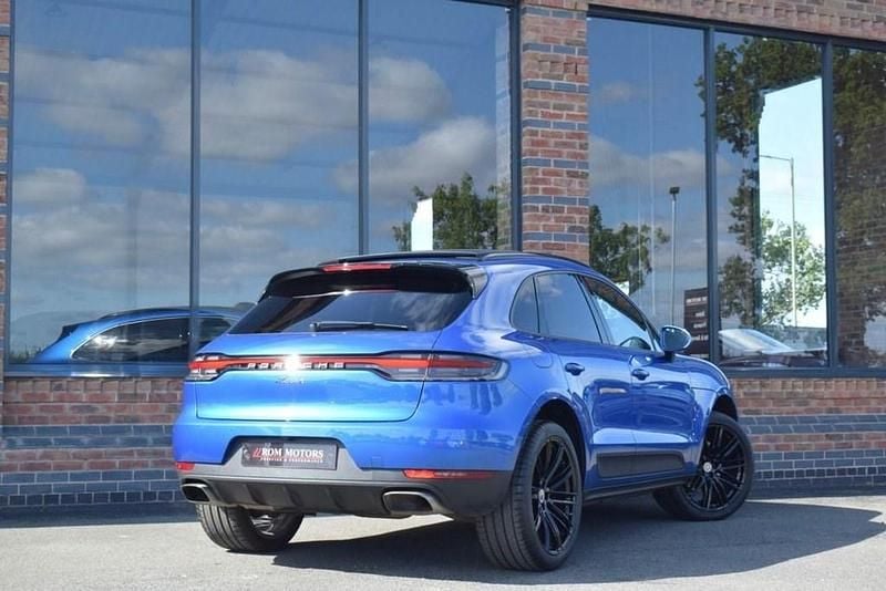 Used Porsche Macan 245 HP (180 kW) 2018 Blue SUV