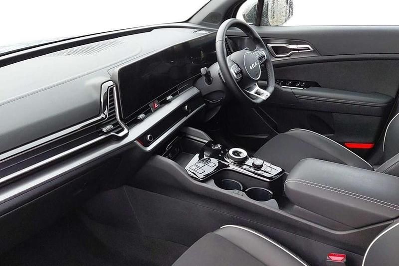 Used Kia Sportage GT-Line 157 HP (115 kW) 2025 Lunar silver SUV