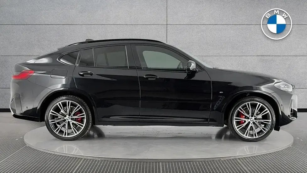 Used BMW X4 M Sport 187 HP (137 kW) 2022 Black SUV