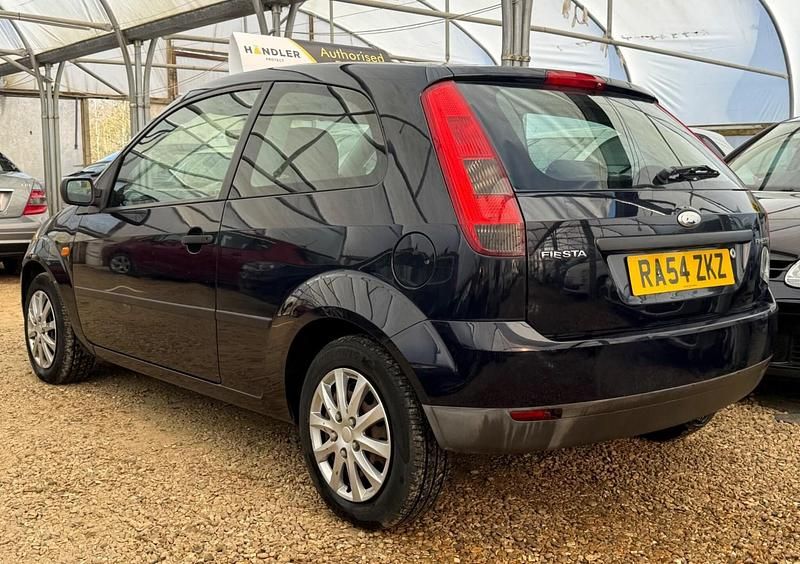 Used Ford Fiesta Finesse 2004 Blue Hatchback