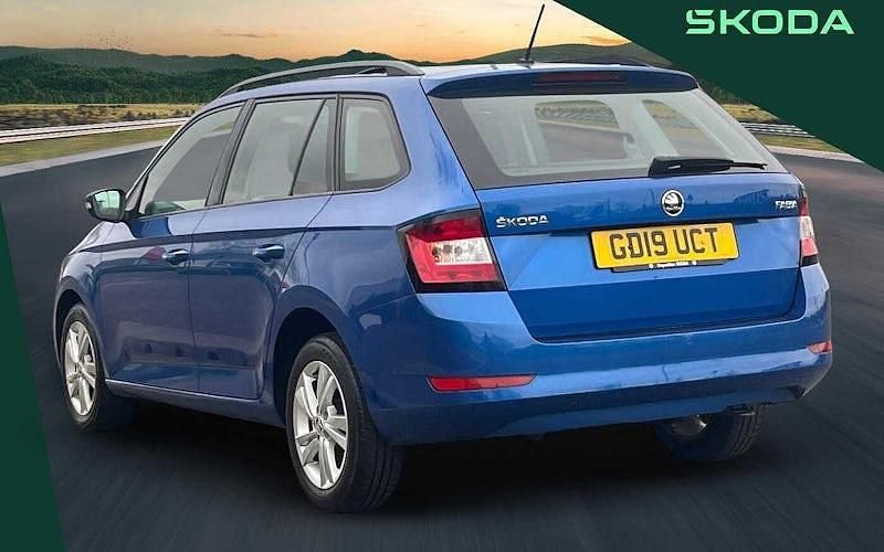 Used Skoda Fabia SE 110 HP (80 kW) 2019 Blue Estate