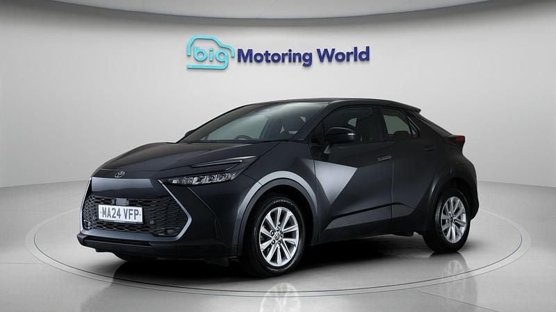 Used Toyota C-HR 138 HP (101 kW) 2024 SUV