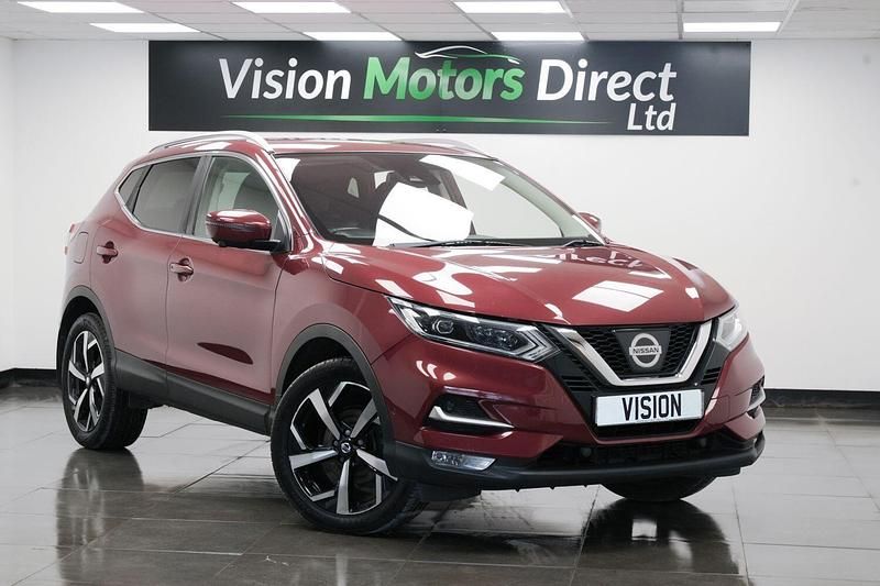 Used Nissan Qashqai Tekna 110 HP (80 kW) 2017 Red SUV