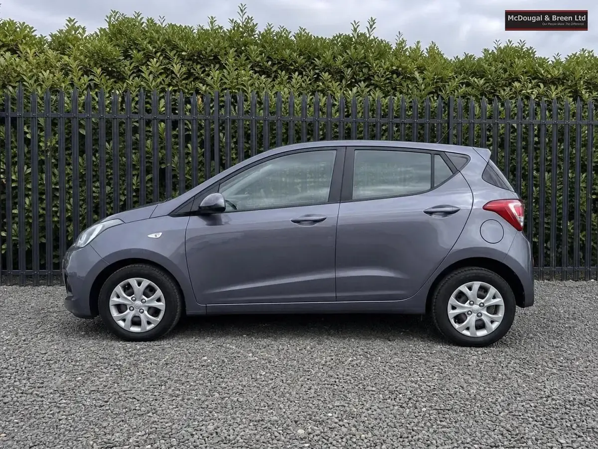 Used Hyundai i10 SE 87 HP (63 kW) 2016 Grey Hatchback