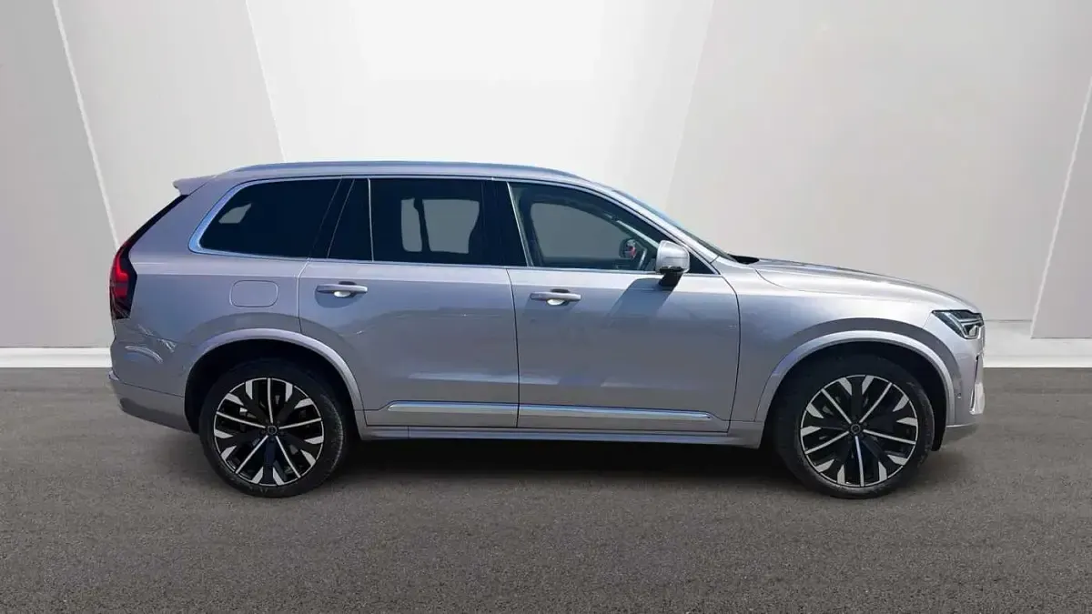 Used Volvo XC90 Ultra 455 HP (334 kW) 2025 Silver SUV